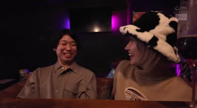 CJOD-467 同窓會で再會した幼馴染がキレカワ最強ギャルになっていて―ほろ酔いラブホに連れ込まれてベロキス中出しお泊りしちゃった僕 春陽モカ