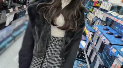 FC2PPV-4566297-活塞抽搐的咖啡館女孩