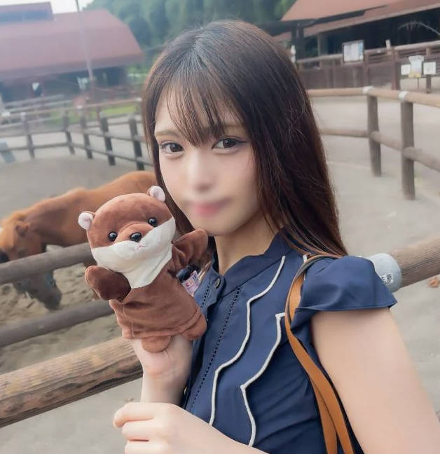 FC2PPV-4559771露臉再遇制服妹進化F罩杯